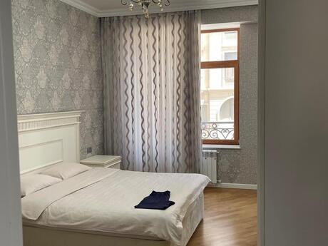 3-room apartment for rent, 126 m², Ağ şəhər: 2 000 ₼/mo 4