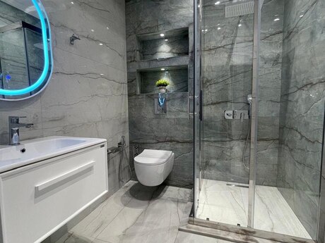 4-room apartment for rent, 200 m², Şah İsmayıl Xətai: 2 000 ₼/mo 4