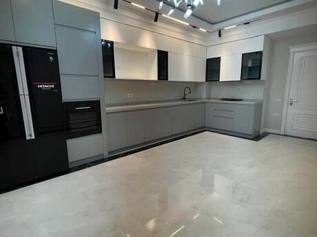 4 rooms · 200 m² · floor 3/20, Şah İsmayıl Xətai