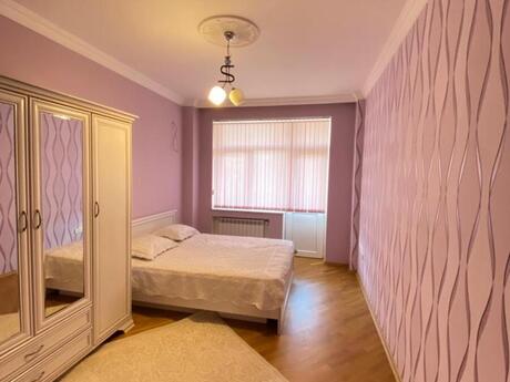 3-room apartment for rent, 130 m², İnşaatçılar: 800 ₼/mo 2