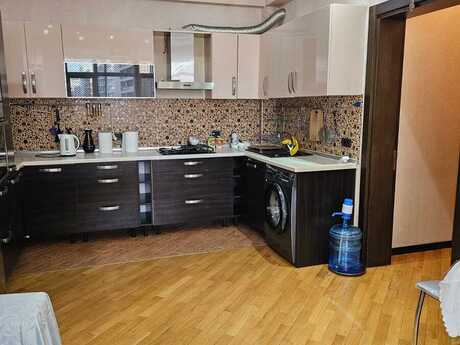 Kirayə 2 otaqlı mənzil, 100 m², Grand Hayat: 1 100 ₼/ay 3