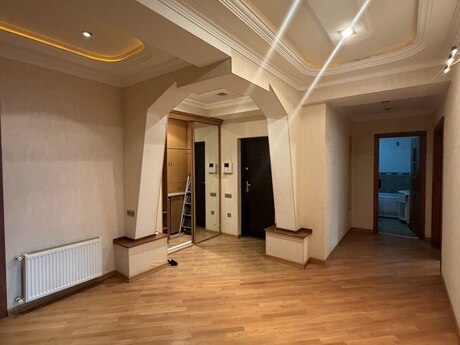 Nərimanovda 4 otaqlı yeni tikili mənzil satılır, 205 m², 440 000 AZN, şəkil 5 / 12