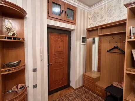 3-room apartment for rent, 171 m², Şah İsmayıl Xətai: 1 500 ₼/mo 2