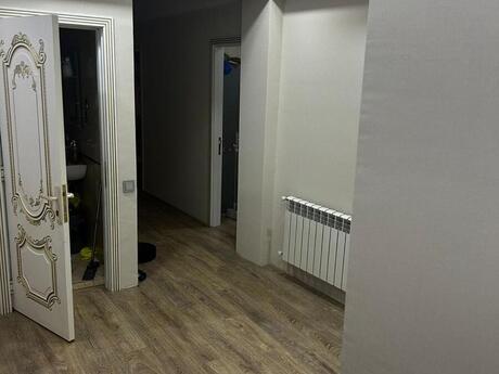 Kirayə 4 otaqlı mənzil, 100 m², İnşaatçılar: 800 ₼/ay 4