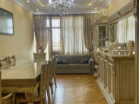 2 otaq · 98 m² · 10/17 mərtəbə, Elmlər Akademiyası