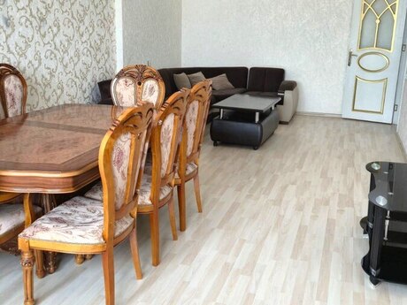 Kirayə 2 otaqlı mənzil, 94 m², Bakıxanov: 650 ₼/ay 2