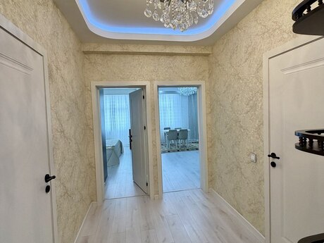 Аренда: 2-комнатная квартира, 70 м², Azadlıq Prospekti: 750 ₼/мес 3