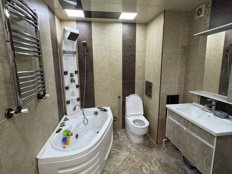 4 otaqlı mənzil, 150 m², Qurtuluş 93: 160 000 ₼ 4
