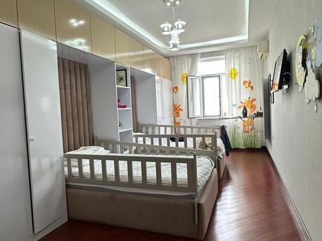 Gənclikdə 3 otaqlı yeni tikili mənzil satılır, 140 m², 460 000 AZN, şəkil 4 / 10
