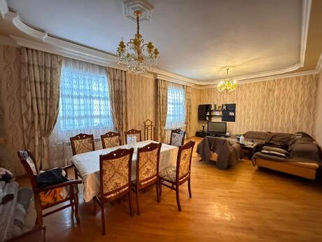7-ci mikrorayonda 5 otaqlı həyət evi kirayə verilir, 350 m², 1 000 AZN/ay, şəkil 5 / 12