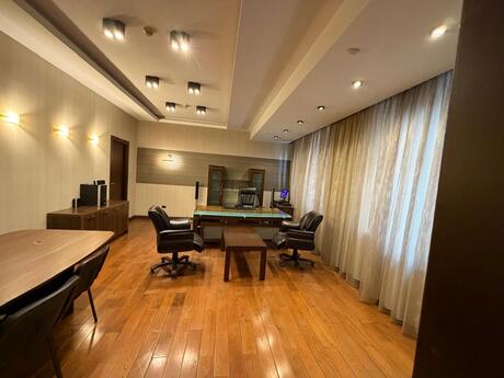 Elan №6517671 - Bakı, 28 May m., 6 otaqlı, 250 m²