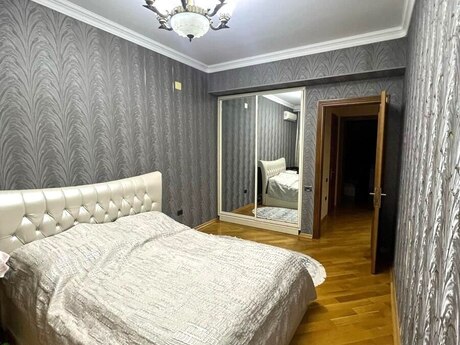 Аренда: 4-комнатная квартира, 165 м², Nəriman Nərimanov: 1 100 ₼/мес 5