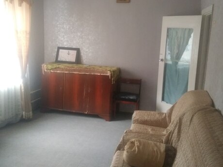 8 Noyabrda 1 otaqlı köhnə tikili mənzil satılır, 33,5 m², 130 000 AZN, şəkil 2 / 12