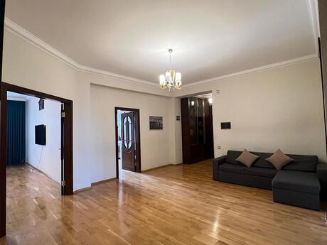 Аренда: 4-комнатная квартира, 150 м², Elmlər Akademiyası: 1 400 ₼/мес 4