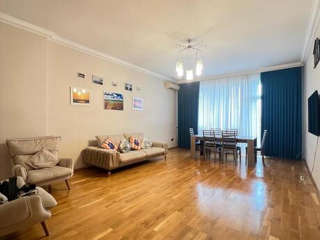 Аренда: 4-комнатная квартира, 150 м², Elmlər Akademiyası: 1 400 ₼/мес 3