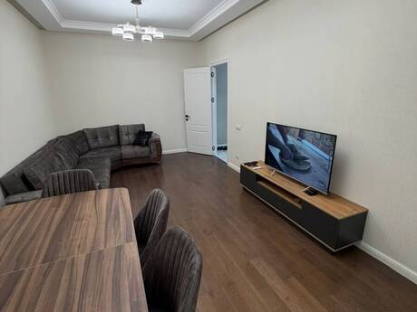 Elan №6517835 - Bakı, İnşaatçılar m., 2 otaqlı, 75 m², 15/16 mərtəbə