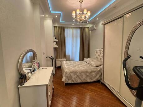 3 otaqlı mənzil, 110 m², Elmlər Akademiyası: 350 000 ₼ 3