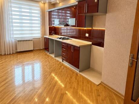 3-room apartment for rent, 100 m², Həzi Aslanov: 700 ₼/mo 5