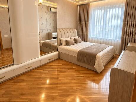 3-room apartment for rent, 100 m², Həzi Aslanov: 700 ₼/mo 2