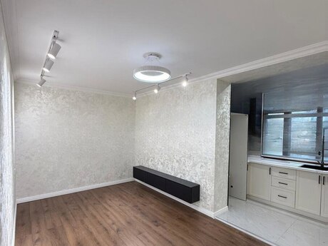 3-room old-build apartment for sale in Nəsimi, 60 m², 205 000 AZN, photo 3 / 12