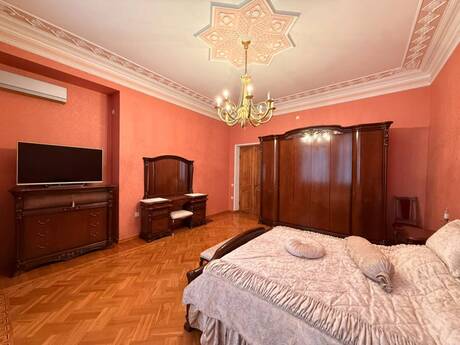 3-room apartment for rent, 150 m², İçəri Şəhər: 2 500 ₼/mo 5