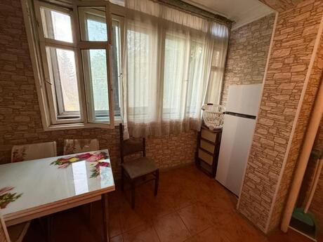 3-room apartment for rent, 80 m², 8-ci mikrorayon: 750 ₼/mo 5