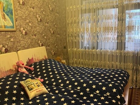 Gənclikdə 3 otaqlı köhnə tikili mənzil satılır, 70 m², 180 000 AZN, şəkil 3 / 11