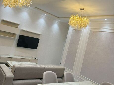 3-room apartment for rent, 135 m², 28 May: 1 450 ₼/mo 3