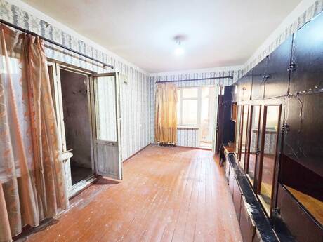 Azadlıq Prospektidə 1 otaqlı köhnə tikili mənzil satılır, 47 m², 138 000 AZN, şəkil 4 / 12