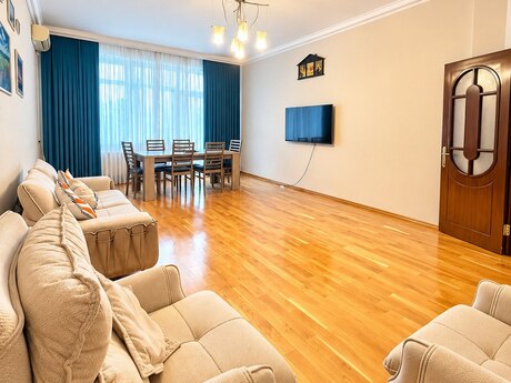 Аренда: 4-комнатная квартира, 140 м², Elmlər Akademiyası: 1 400 ₼/мес 3