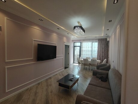 2-room apartment for rent, 76 m², Şah İsmayıl Xətai: 900 ₼/mo 3