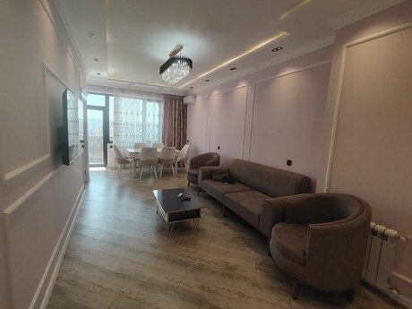 2-room apartment for rent, 76 m², Şah İsmayıl Xətai: 900 ₼/mo 2