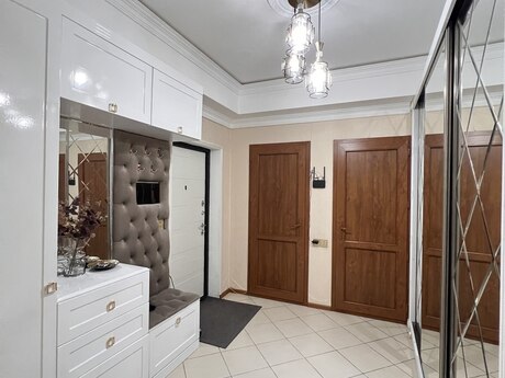 3 otaqlı mənzil, 95 m², Həzi Aslanov: 245 000 ₼ 2