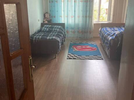 Bakıxanovda 5 otaqlı köhnə tikili mənzil satılır, 130 m², 250 000 AZN, şəkil 5 / 12