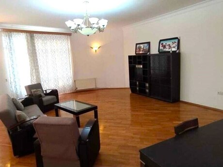 Продаётся 4-комнатная квартира в новостройке, Nizami, 225 м², 485 000 AZN, фото 3 / 12