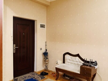 4 rooms · 144 m²