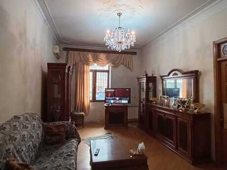 Biləcəridə 3 otaqlı köhnə tikili mənzil satılır, 99 m², 175 000 AZN, şəkil 2 / 12