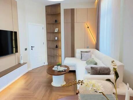 Продаётся 2-комнатная квартира в новостройке, 8 Noyabr, 68 м², 295 000 AZN, фото 2 / 10