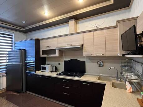 28 Mayda 2 otaqlı yeni tikili mənzil kirayə verilir, 100 m², 1 200 AZN/ay, şəkil 5 / 10