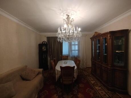2-room old-build apartment for sale in Elmlər Akademiyası, 100 m², 250 000 AZN, photo 2 / 12