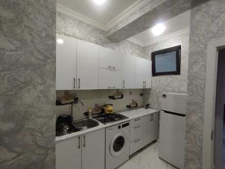 2-room new-build apartment for rent in Memar Əcəmi, 70 m², 700 AZN/mo, photo 2 / 10