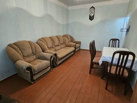 7-ci mikrorayonda 2 otaqlı köhnə tikili mənzil kirayə verilir, 50 m², 500 AZN/ay, şəkil 3 / 10