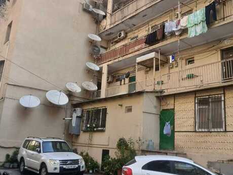 Əhmədlidə 2 otaqlı köhnə tikili mənzil satılır, 42 m², 104 000 AZN, şəkil 2 / 10