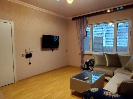 İnşaatçılarda 3 otaqlı köhnə tikili mənzil satılır, 67 m², 220 000 AZN, şəkil 4 / 10