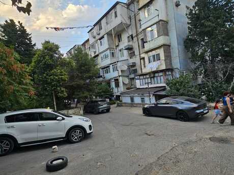Elan №6518784 - Bakı, İnşaatçılar m., 2 otaqlı, 50 m², 5/5 mərtəbə