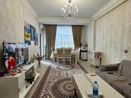 2-комн. · 72 m²