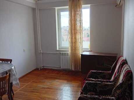 2-room old-build apartment for rent in Gənclik, 45 m², 650 AZN/mo, photo 2 / 10