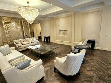 3 otaqlı mənzil, 200 m², 28 May: 1 200 000 ₼ 3