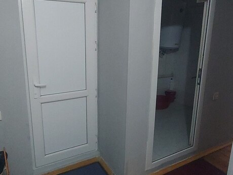 Əhmədlidə 3 otaqlı köhnə tikili mənzil satılır, 76,8 m², 175 000 AZN, şəkil 3 / 8
