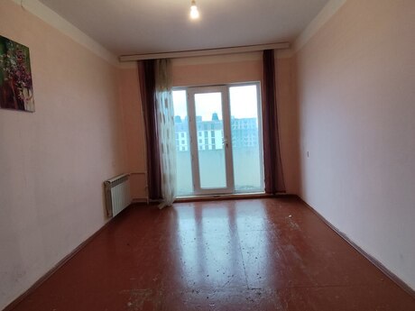Əhmədlidə 3 otaqlı köhnə tikili mənzil satılır, 90 m², 161 000 AZN, şəkil 2 / 12